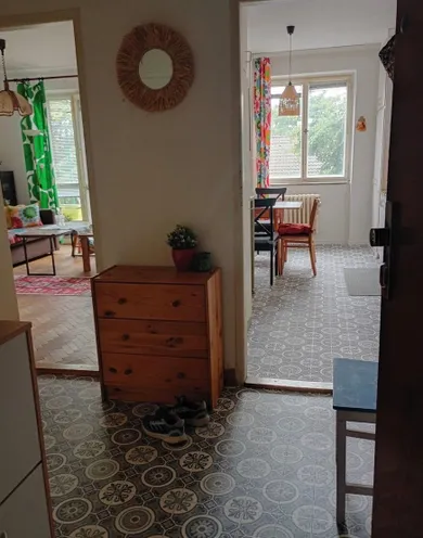 Na prenájom 2-izbový byt, 64 m², Bratislava-Ružinov, Jelačičova