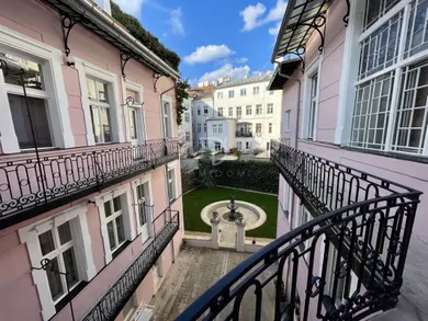Na prenájom objekt v Bratislava-Staré Mesto · €940 · Dokončené