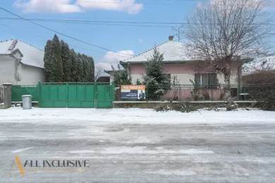 Houses for sale, 4-room in Gabčíkovo · €156,000