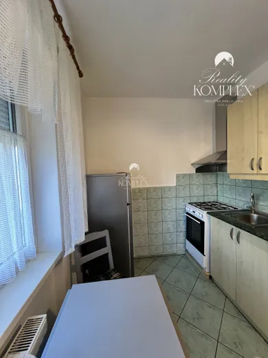 Na prenájom 2-izbový byt, 54 m², Komárno