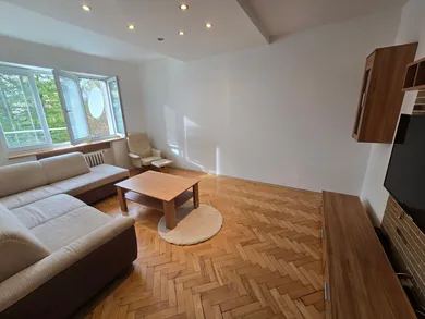 Na prenájom 2-izbový byt, 56 m², Žilina, Čajakova