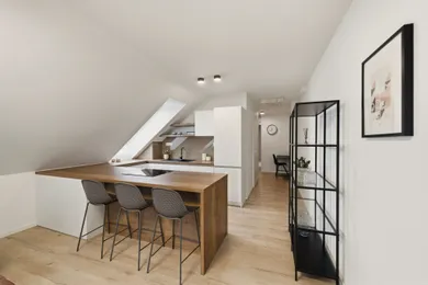 Na predaj 1-izbový byt, 52 m², Trnava, Trnava / Halenárska