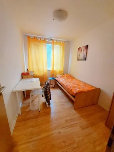 Na prenájom 2-izbový byt, 50 m², Bratislava-Staré Mesto, Žilinská