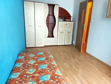 Na prenájom 3-izbový byt, 56 m², Košice-Západ, Uherova