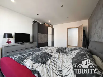 Na predaj 2-izbový byt, 68 m², Nové Zámky