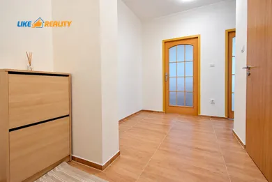 Na prenájom 2-izbový byt, 55 m², Martin, Holubyho