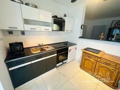 Byty na prenájom 5-izbový, Bratislava-Vrakuňa · €1 900