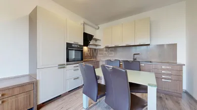 Na prenájom 2-izbový byt, 56 m², Bratislava-Lamač, Hany Ponickej