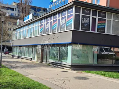 Na prenájom komerčné v Bratislava-Nové Mesto · €6 660 · Pôvodný stav