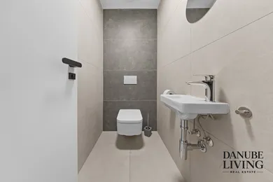 Na predaj 2-izbový byt, 71 m², Bratislava-Ružinov, Prístavná