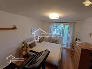 Na predaj 2-izbový byt, 52 m², Rožňava, Letná
