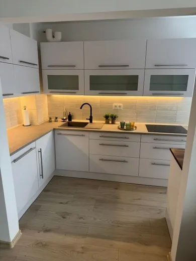Na prenájom 3-izbový byt, 67 m², Bratislava-Ružinov, Sklenárova