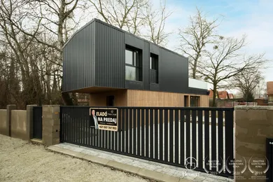 Будинки на продаж, 3-кімнатні, Gabčíkovo · €160 000