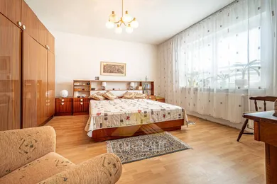 Na predaj dom, 160 m², Holice, Malá Bufada