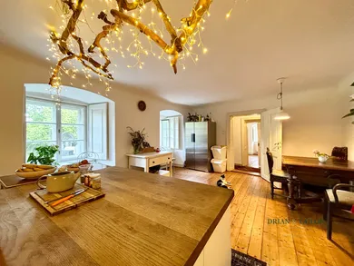 Na prenájom 1-izbový byt, 422 m², Bratislava-Staré Mesto, Bottova