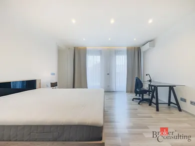 Na prenájom 2-izbový byt, 68 m², Bratislava-Nové Mesto, Bárdošova