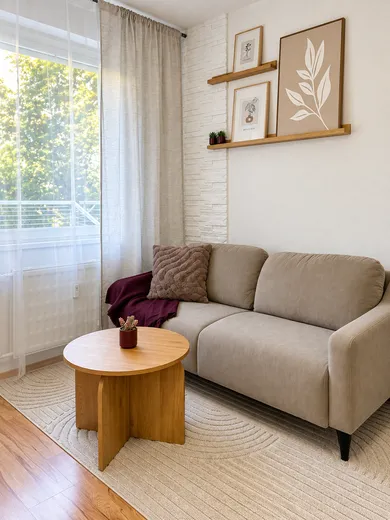 Na prenájom 1-izbový byt, 46 m², Levice, Hlboká
