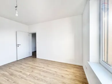 Na predaj 5-izbový dom, 105 m², Dunajská Streda, Družstevná