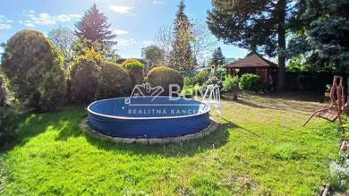 Działki na sprzedaż, Levice · €67 000