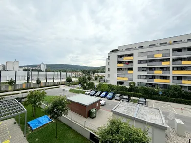 Na prenájom 2-izbový byt, 53 m², Bratislava-Rača, Malokrasňanská