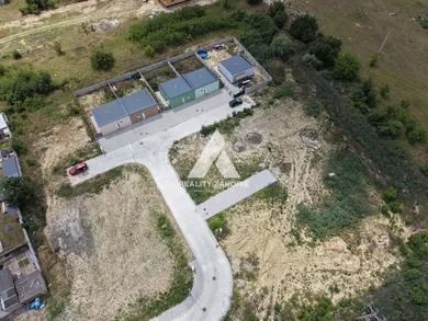 Na predaj pozemok, Veľké Leváre, Pekná
