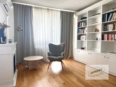 Na predaj 4-izbový byt, 100 m², Nové Zámky, Nábrežná