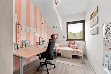 Na predaj 4-izbový byt, 103 m², Bratislava-Vajnory, Šaldova