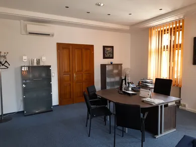 Na predaj objekt, 190 m², Banská Bystrica, Nám. Š. Moysesa