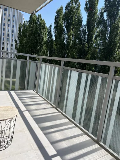 Na prenájom 2-izbový byt, 62 m², Bratislava-Ružinov, Prešovská