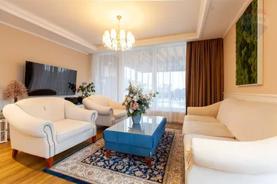 Na predaj 3-izbový byt, 74 m², Bratislava-Záhorská Bystrica