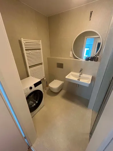 Na prenájom 2-izbový byt, 49 m², Bratislava-Staré Mesto, Mlynské nivy