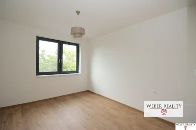 Na prenájom 5-izbový dom, 155 m², Weingartenweg