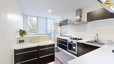 Na predaj 3-izbový byt, 71 m², Bratislava-Petržalka, Budatínska