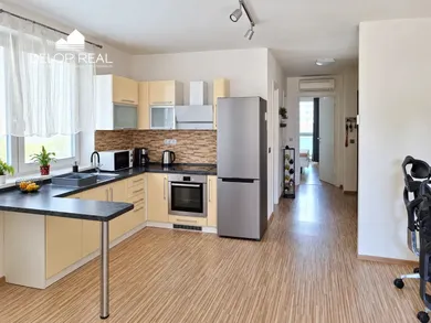 Na prenájom 2-izbový byt, 51 m², Bratislava-Dúbravka, Kristy Bendovej