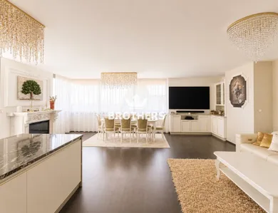 Квартиры в аренду, 3-комнатные, Bratislava-Nové Mesto · €2 200