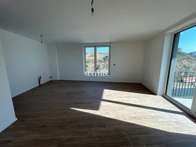 Na predaj 2-izbový byt, 63 m², Prešov, Hapákova
