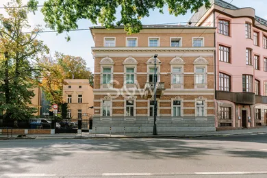 Na prenájom komerčné, 152 m², Bratislava-Staré Mesto, Štefánikova