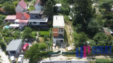 Na predaj 3-izbový dom, 167 m², Bratislava-Záhorská Bystrica, 5.ulica