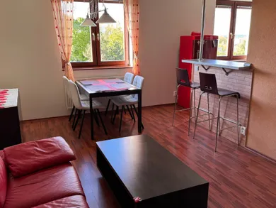 Na prenájom 3-izbový byt, 82 m², Poprad, Tatranské námestie