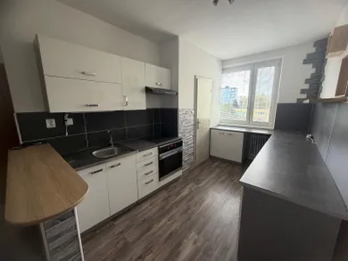 Byty na prenájom 3-izbový, Spišská Nová Ves · €600