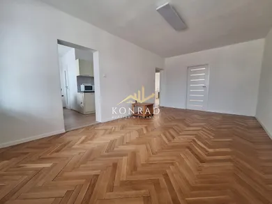 Na predaj 3-izbový byt, 83 m², Vráble