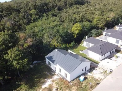 Na predaj dom v Štitáre · €227 000 · Novostavba