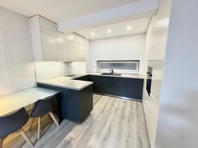 Na prenájom 3-izbový byt, 81 m², Bratislava-Ružinov, Miletičova