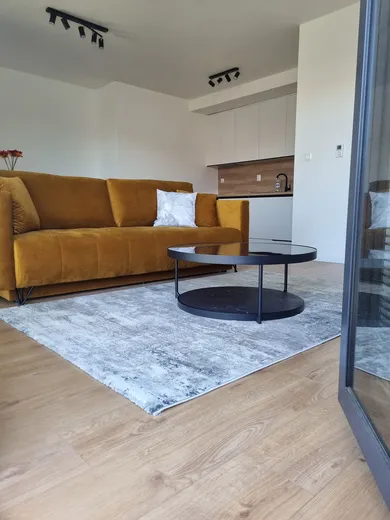 Квартири в оренду, 2-кімнатні, Banská Bystrica · €750
