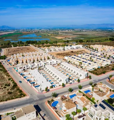 Na predaj dom, 305 m²