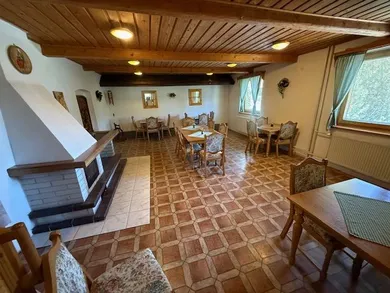 Na predaj 10-izbový dom, 590 m², Oščadnica