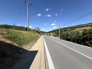 Na predaj pozemok, Kľušov
