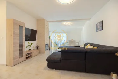Na predaj 4-izbový dom, 122 m², Senec