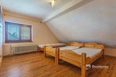 Na predaj 8-izbový dom, 250 m², Liptovský Mikuláš, Hriadky