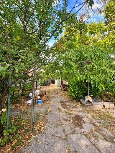Na predaj 4-izbový dom, 79 m², Komárno, Dlhá